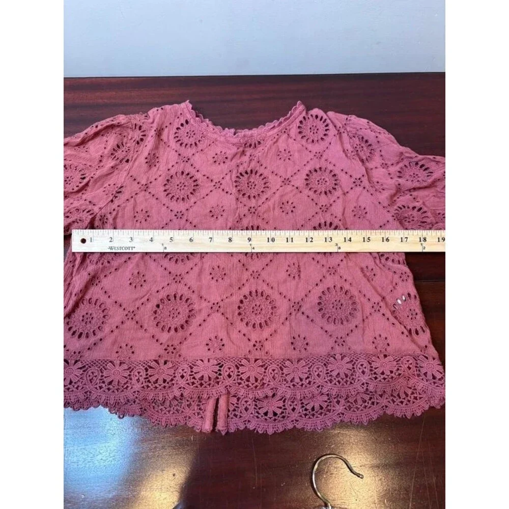 Abercrombie & Fitch Eyelet Lace Blouse Womens Small Pink Boho Cottagecore Top